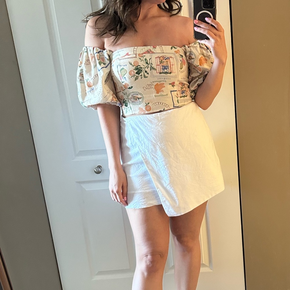 The A&F Scarlett Linen-Blend Wrap Mini Skort